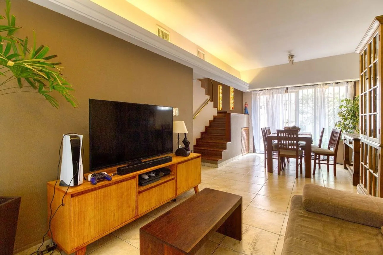 Casa tríplex en venta en Flores, foto 3