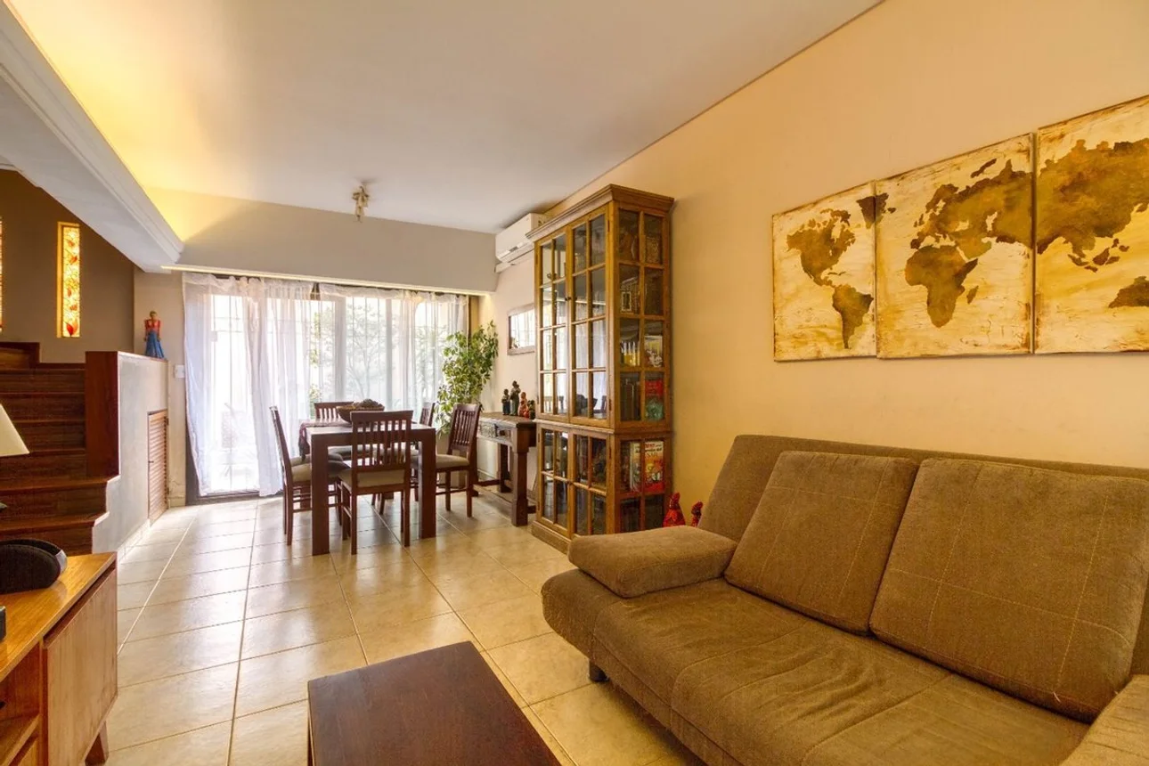 Casa tríplex en venta en Flores, foto 5