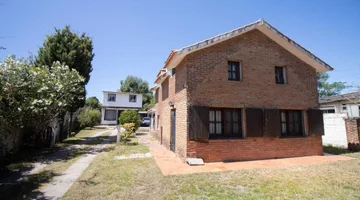 VENTA - LOMAS DE SOLYMAR - 2 CASAS en PADRON UNICO