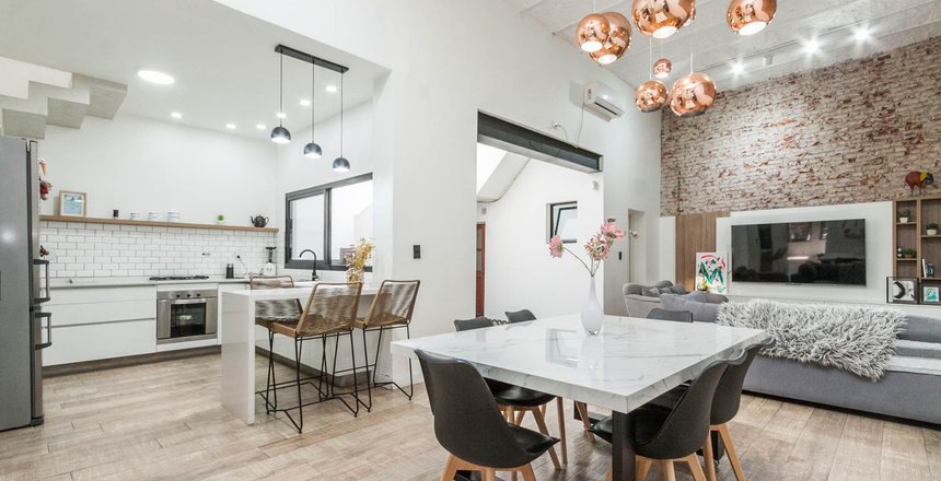 VENTA CASA LOTE PROPIO IMPECABLE PARQUE CHACABUCO