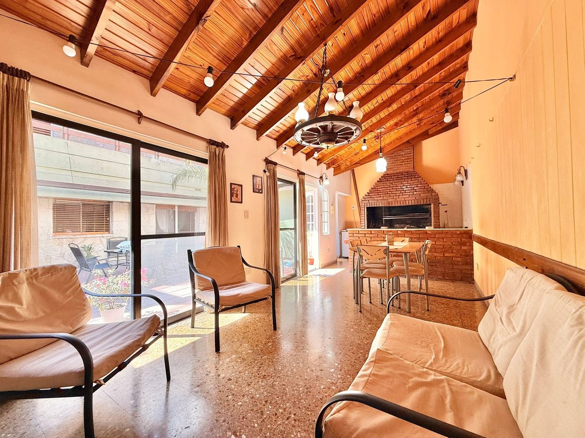 Foto 8 — CASA 5 AMB. C/QUINCHO APTO CRÉDITO OPCIÓN PERMUTA