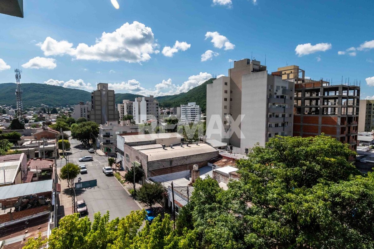 DEPARTAMENTO VENTA 1 DORM MACROCENTRO C/COCHERA - foto 11