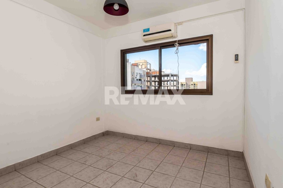 DEPARTAMENTO VENTA 1 DORM MACROCENTRO C/COCHERA - foto 19