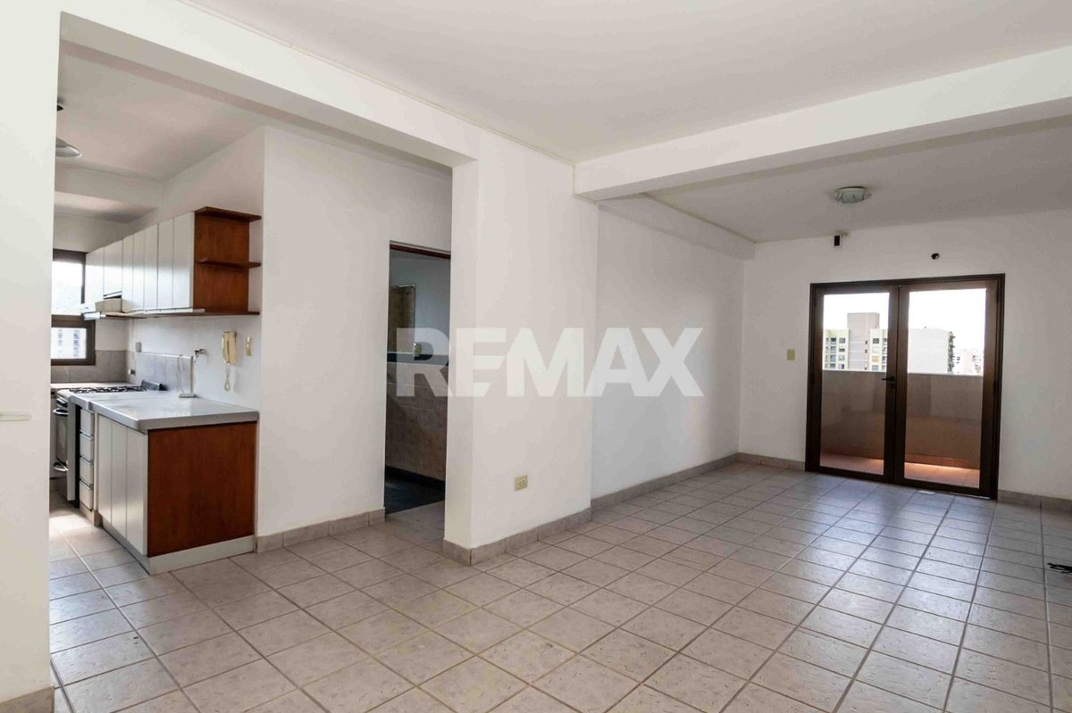 DEPARTAMENTO VENTA 1 DORM MACROCENTRO C/COCHERA - foto 7