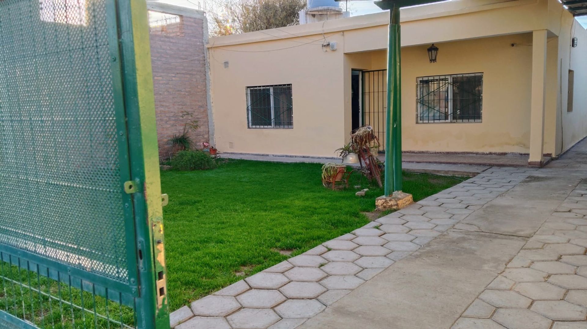 Casa en Urquiza 1500