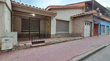 CASA EN VENTA EN GODOY CRUZ