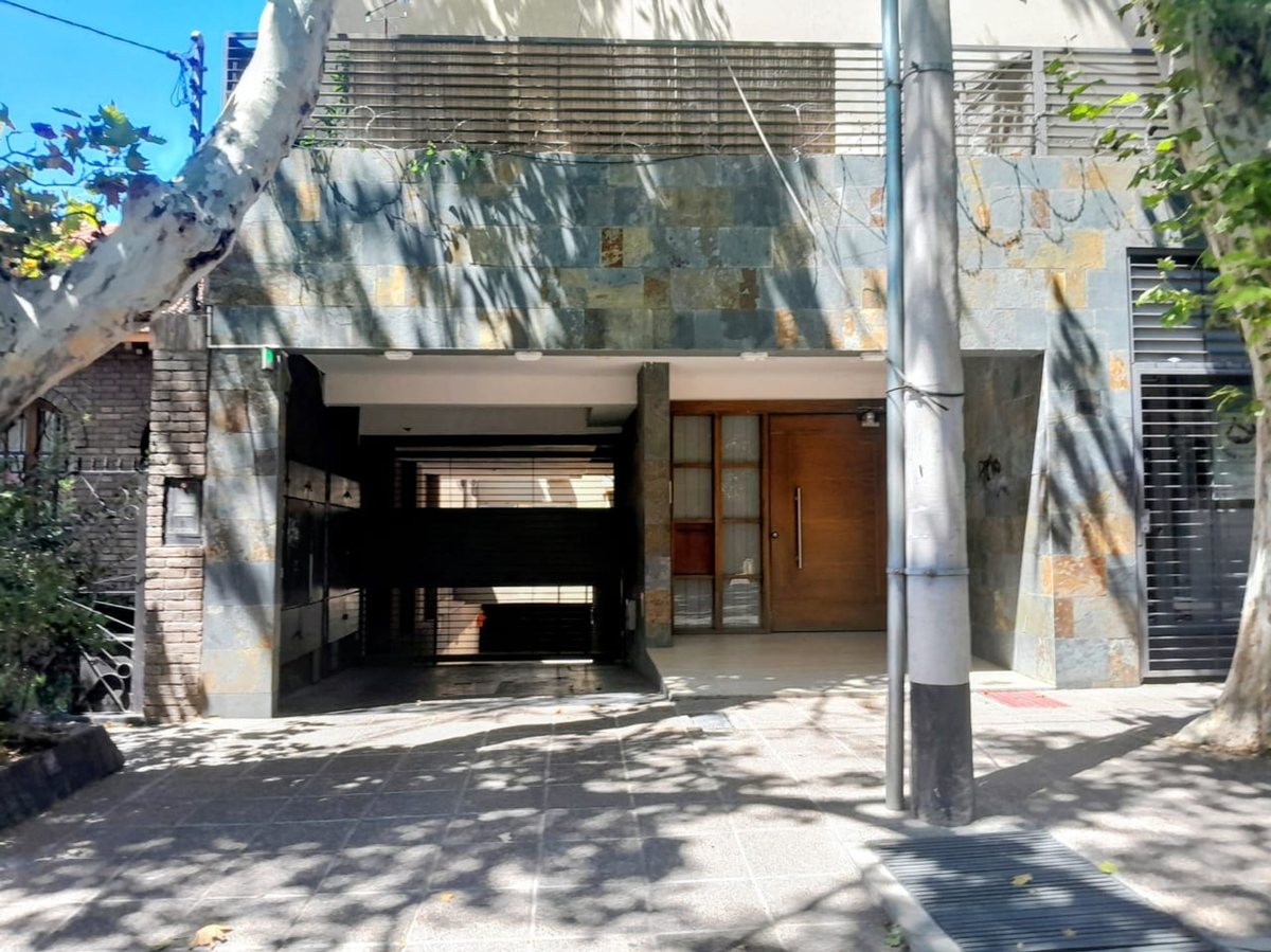 Departamento en Avenida Belgrano 200