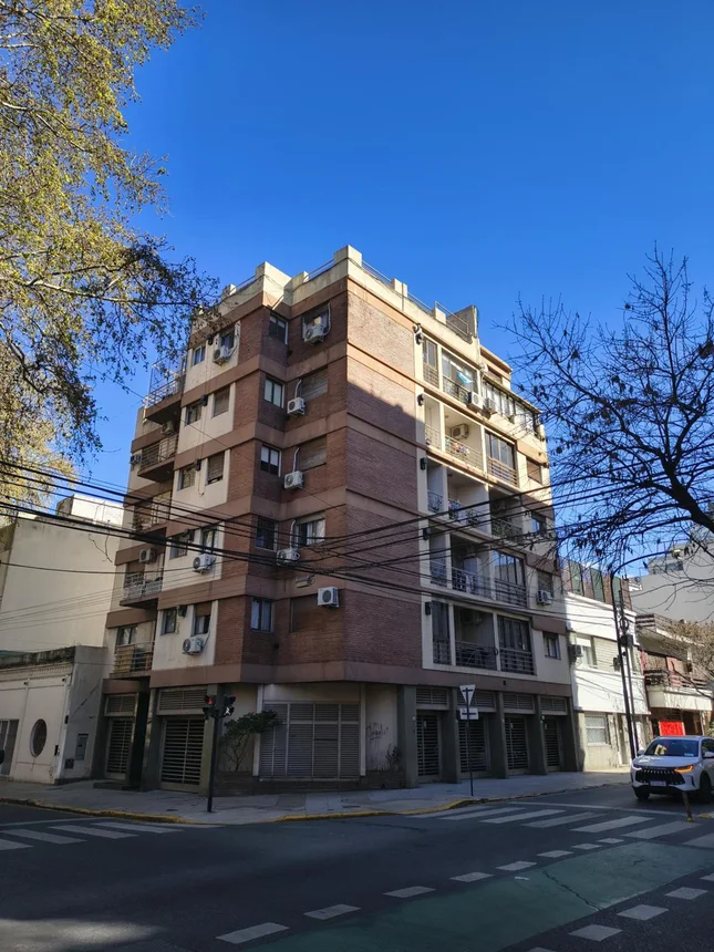 Venta 2 ambientes balcon vestidor frente lavadero, foto 1