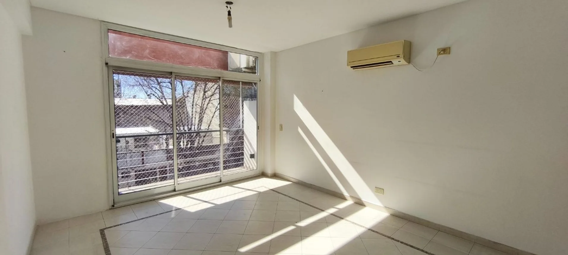 Venta depto.duplex 2 amb. balcon terraza v.urquiza, foto 2
