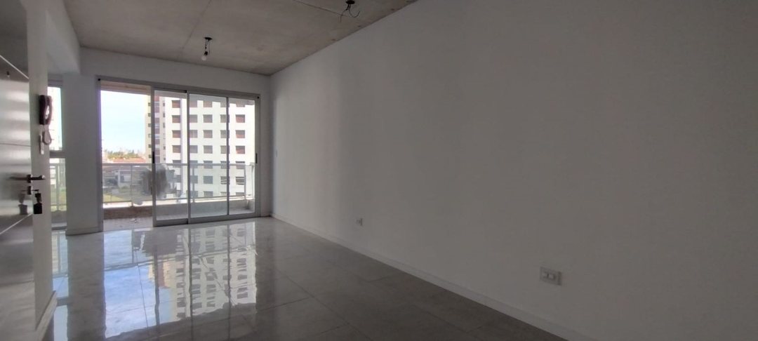 Depto 2 Amb A Estrenar Frente con Balcón, Cochera