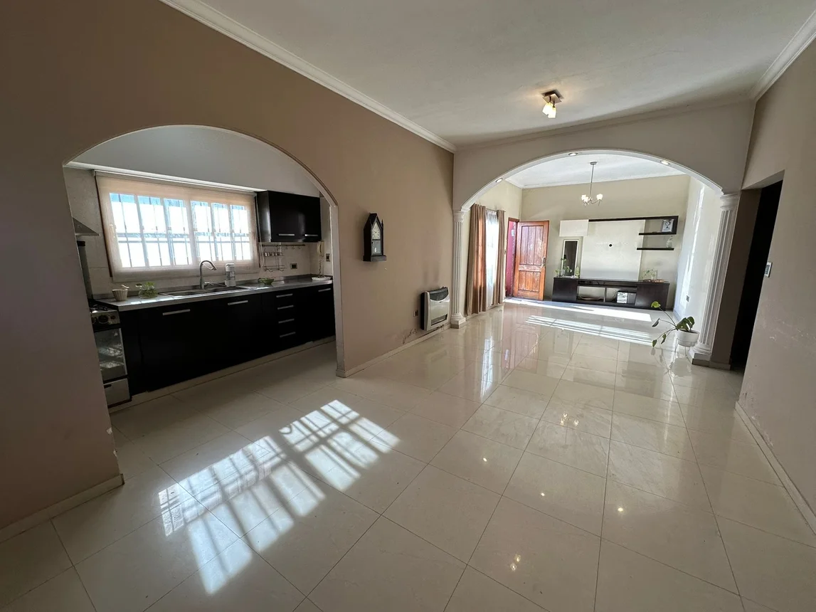 PH de 6 ambientes en venta en Ramos Mejía, Avenida General San Martín 1300, foto 2