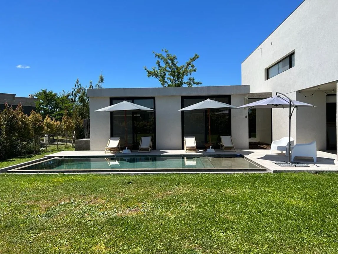 Casa de 4 ambientes en alquiler en Belén de Escobar, Libertad 310 300, foto 2