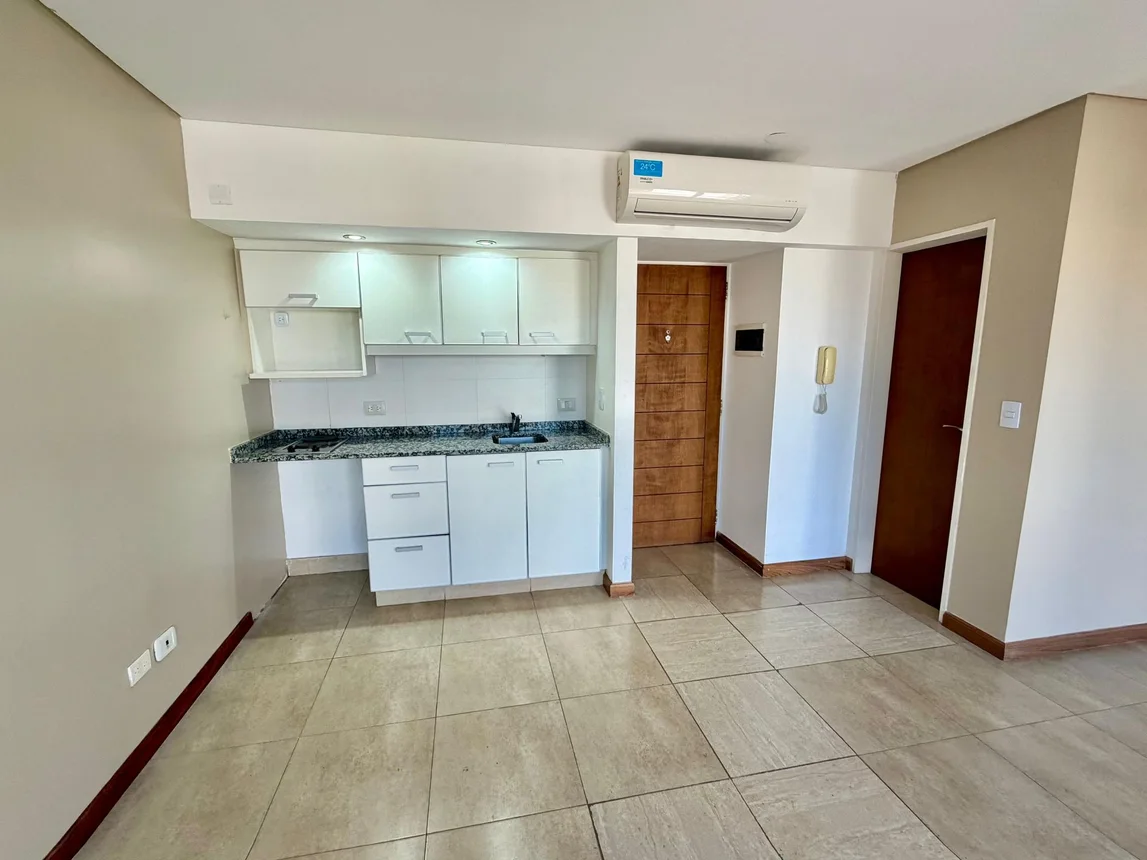 Monoambiente en alquiler en Morón, Doctor José María Casullo 300, foto 4