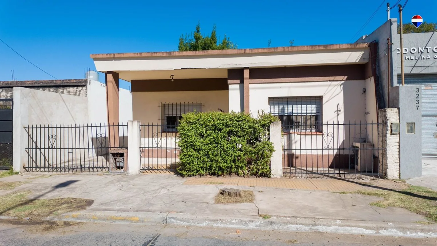 Casa de 3 ambientes en venta en Ranelagh, Avenida Eva Peron 3200