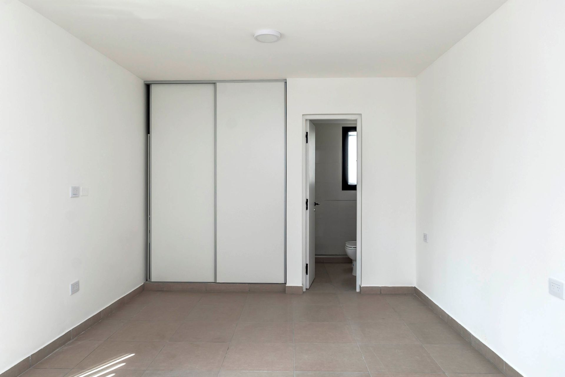 MONOAMBIENTE VENTA A ESTRENAR BALCARCE 1800 - foto 6