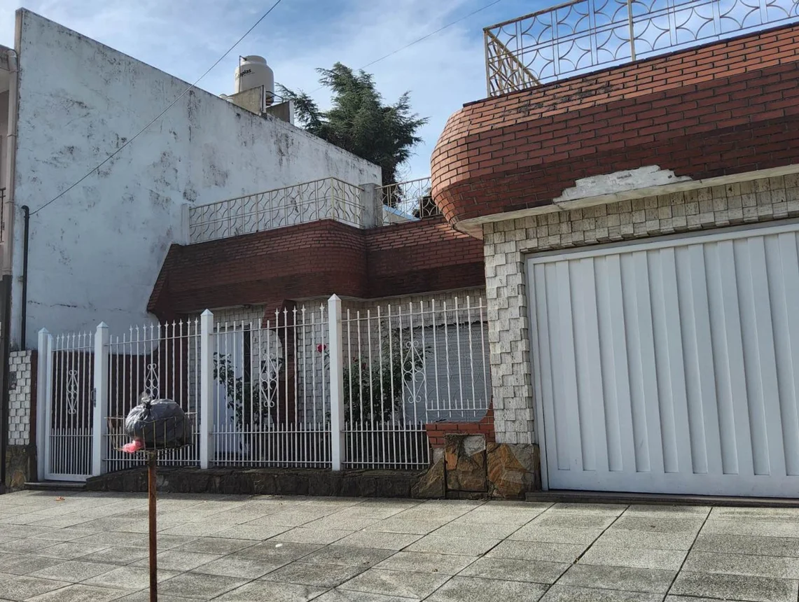 Venta casa 4 ambientes garage fondo san justo, foto 1