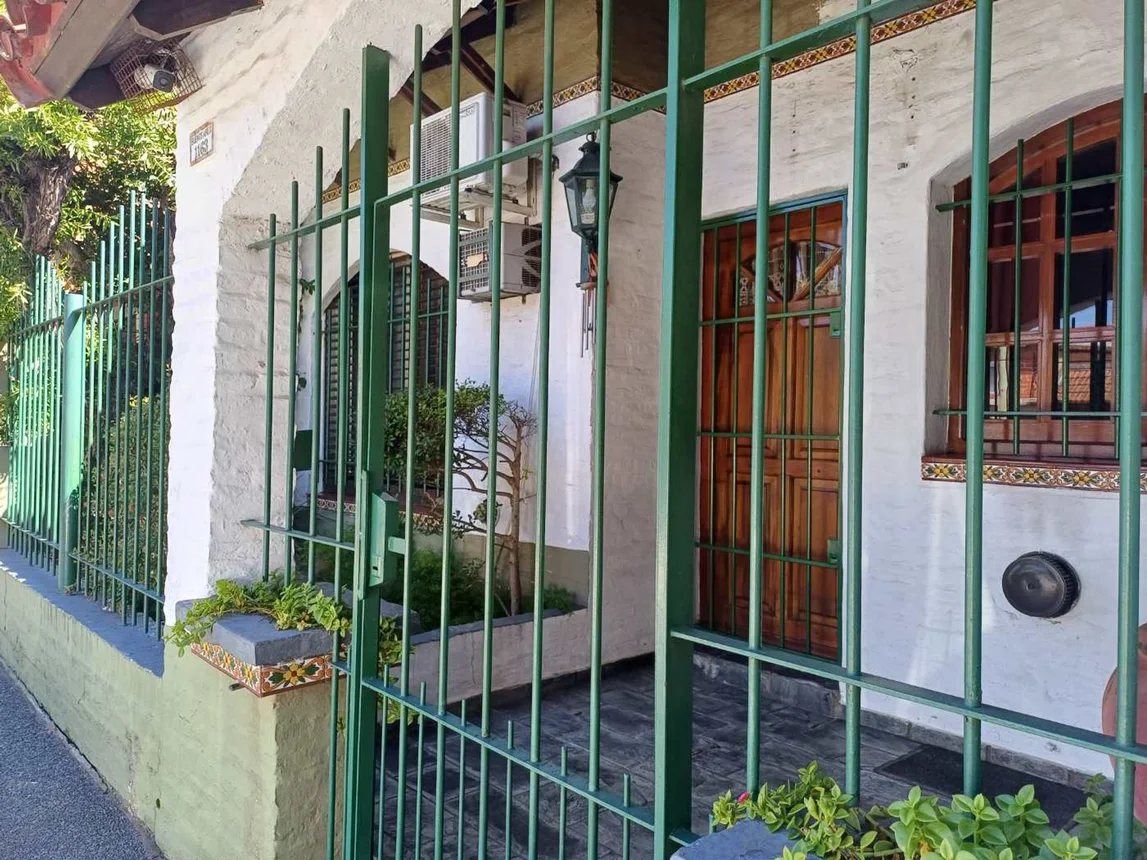 Casa en venta en Castelar, foto 3