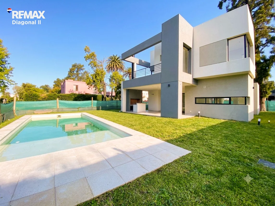 Casa de 5 ambientes en venta en Hudson, Calle 152 Greenville 6300