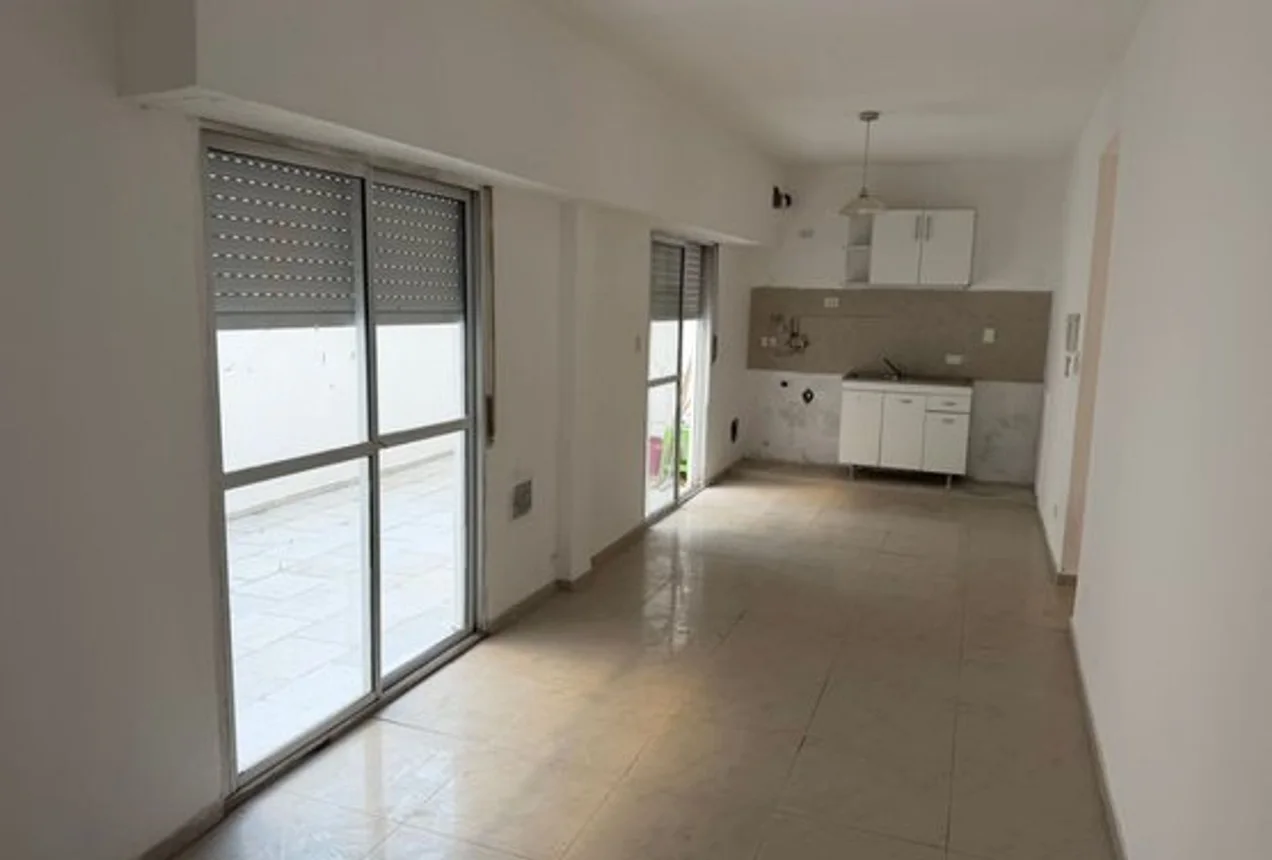 PH de 2 ambientes en venta en Ramos Mejía, Laprida 700