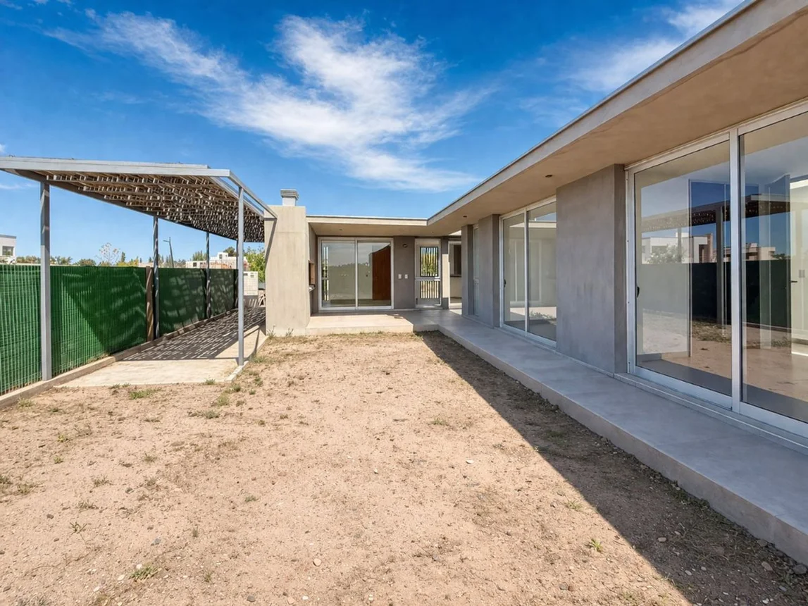 Casa en venta en Luján de Cuyo, foto 2