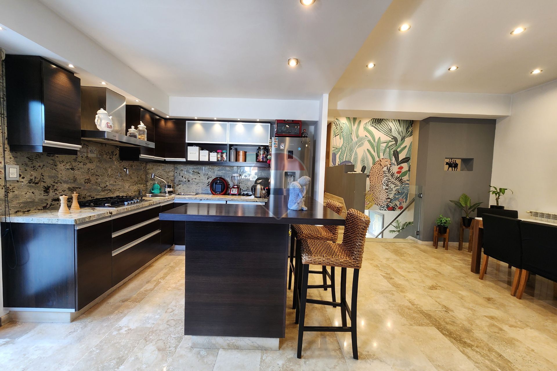 Foto 8 — VENTA CASA 5 AMB C/PILETA EN QUILMES