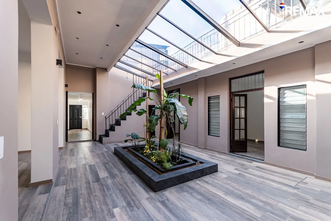 Casa de 7 ambientes en venta en Villa del Parque, General José Gervasio Artigas 2500, foto 4