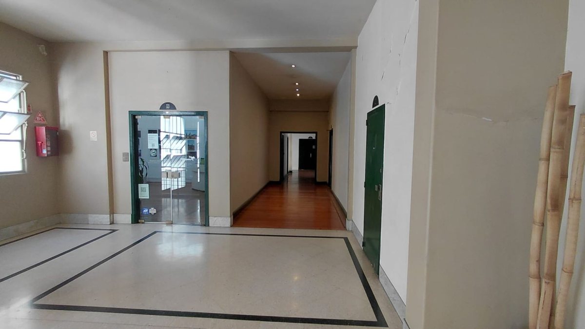 Foto 10 — VENTA OFICINA ESTUDIO FLORIDA EDIFICIO THOMSON