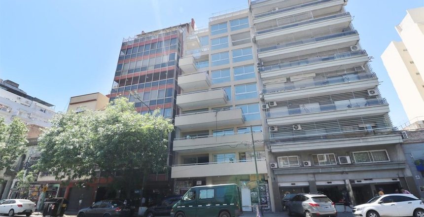 VENTA DUPLEX A ESTRENAR 3 DORMITORIOS Y COCHERA