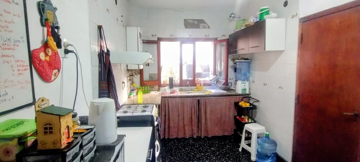 CASA VENTA MACROCENTRO 6 DORMITORIOS - foto 4