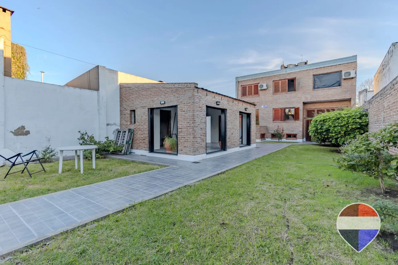 Casa en venta en La Plata, foto 2