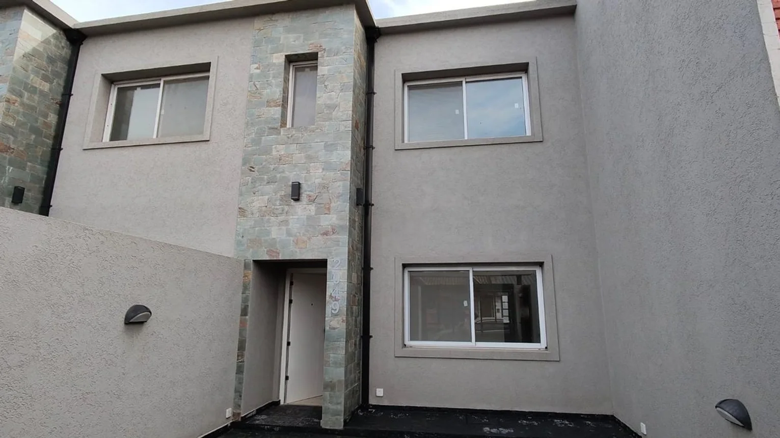 Casa dúplex en venta en Hurlingham