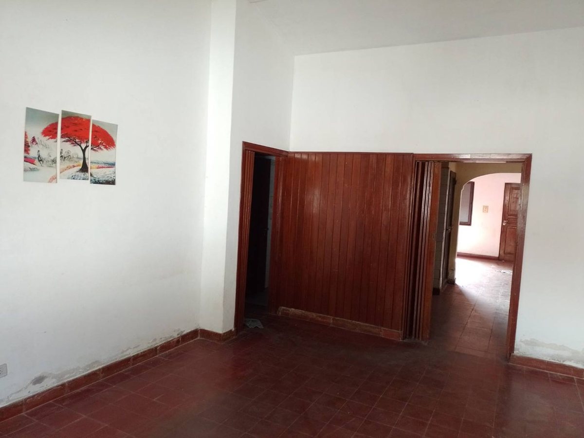 CASA VENTA MAS LOCAL SANTA ANA I 4 DORMITORIOS - foto 13