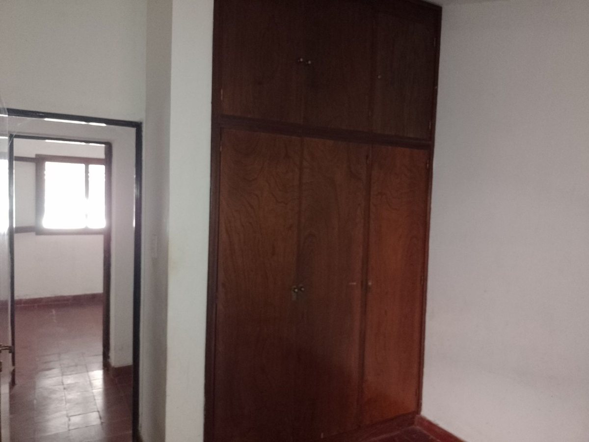 CASA VENTA MAS LOCAL SANTA ANA I 4 DORMITORIOS - foto 15