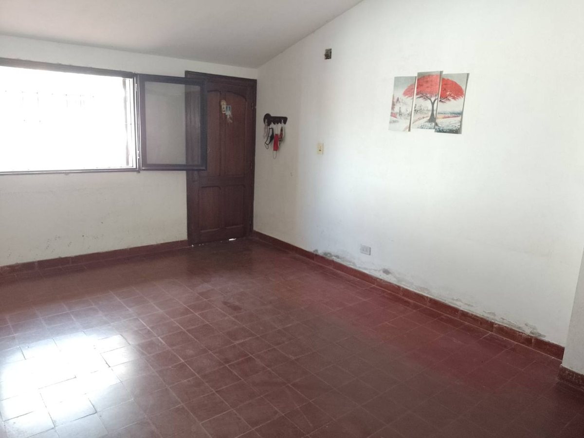 CASA VENTA MAS LOCAL SANTA ANA I 4 DORMITORIOS - foto 6