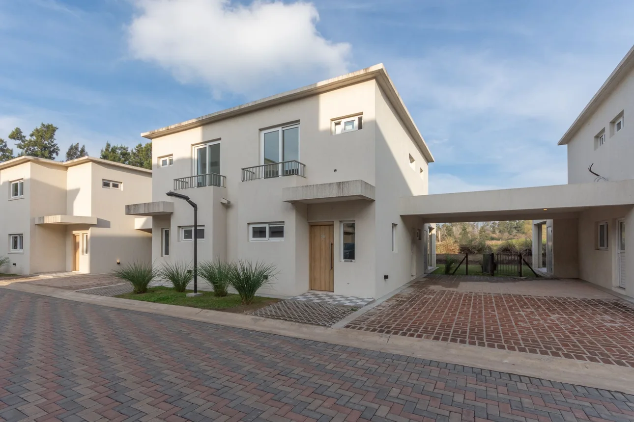 Dúplex en venta en Pilar, foto 2
