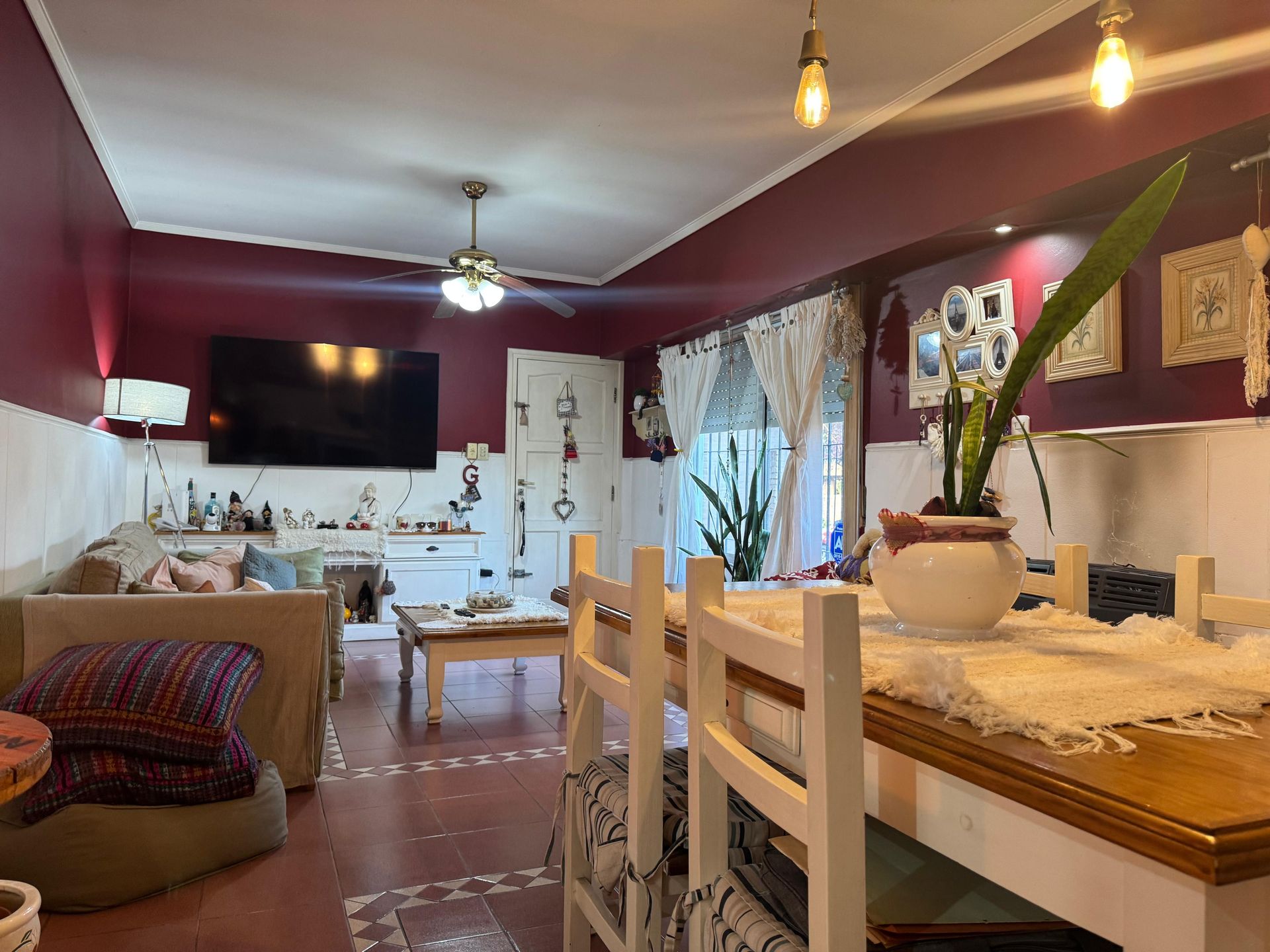 Foto 4 — VENTA CASA 3 DORMITORIOS PARQUE PILETA 300 M2