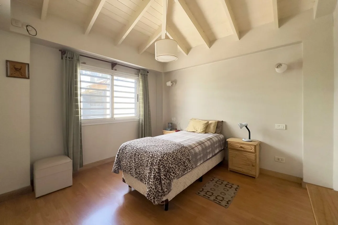 Casa de 4 ambientes en venta en Banfield, Pueyrredon 1700, foto 5