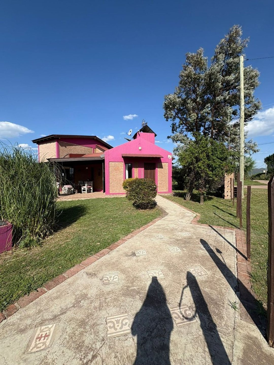 CASA C/ PILETA LOS ESPINILLOS - BARRIO DEL LAGO