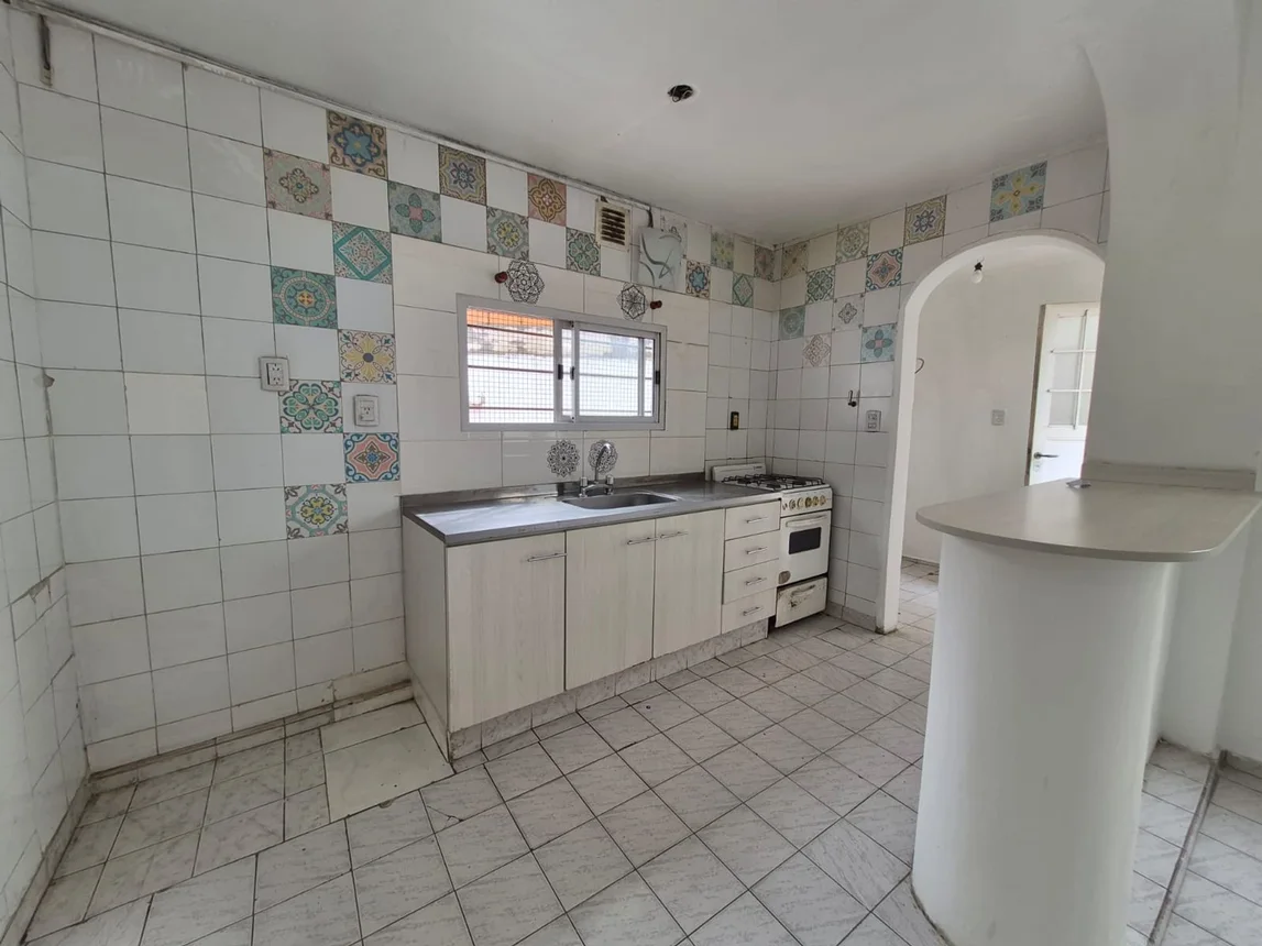 Casa de 3 ambientes en venta en Castelar, Doctor José María Gutiérrez 500, foto 4
