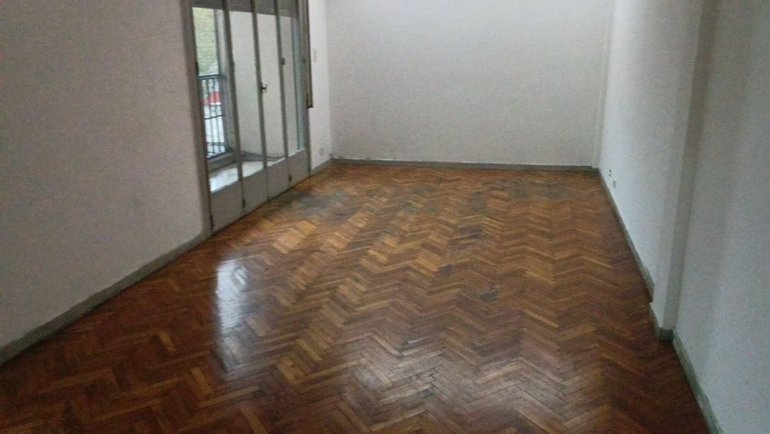 VENTA DEPARTAMENTO 3 AMB. CON DEPENDENCIA FLORES