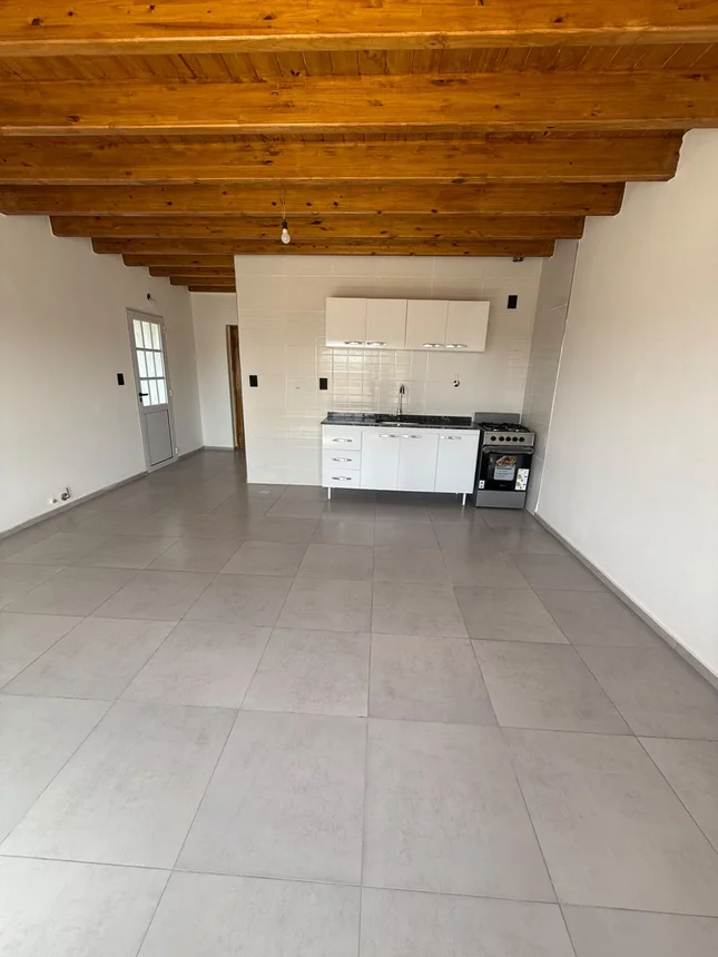 Casa en venta en Guaymallén, foto 2