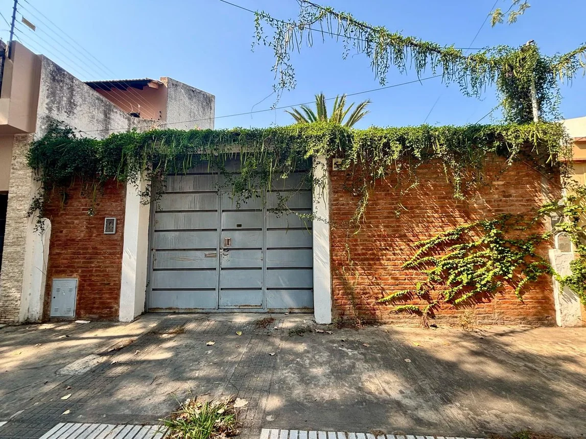Casa en venta en Lanús Oeste, foto 2
