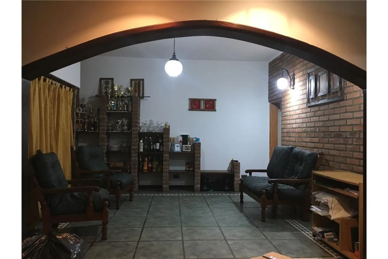 Casa de 4 ambientes en venta en San Antonio de Padua, Araoz 100, foto 5
