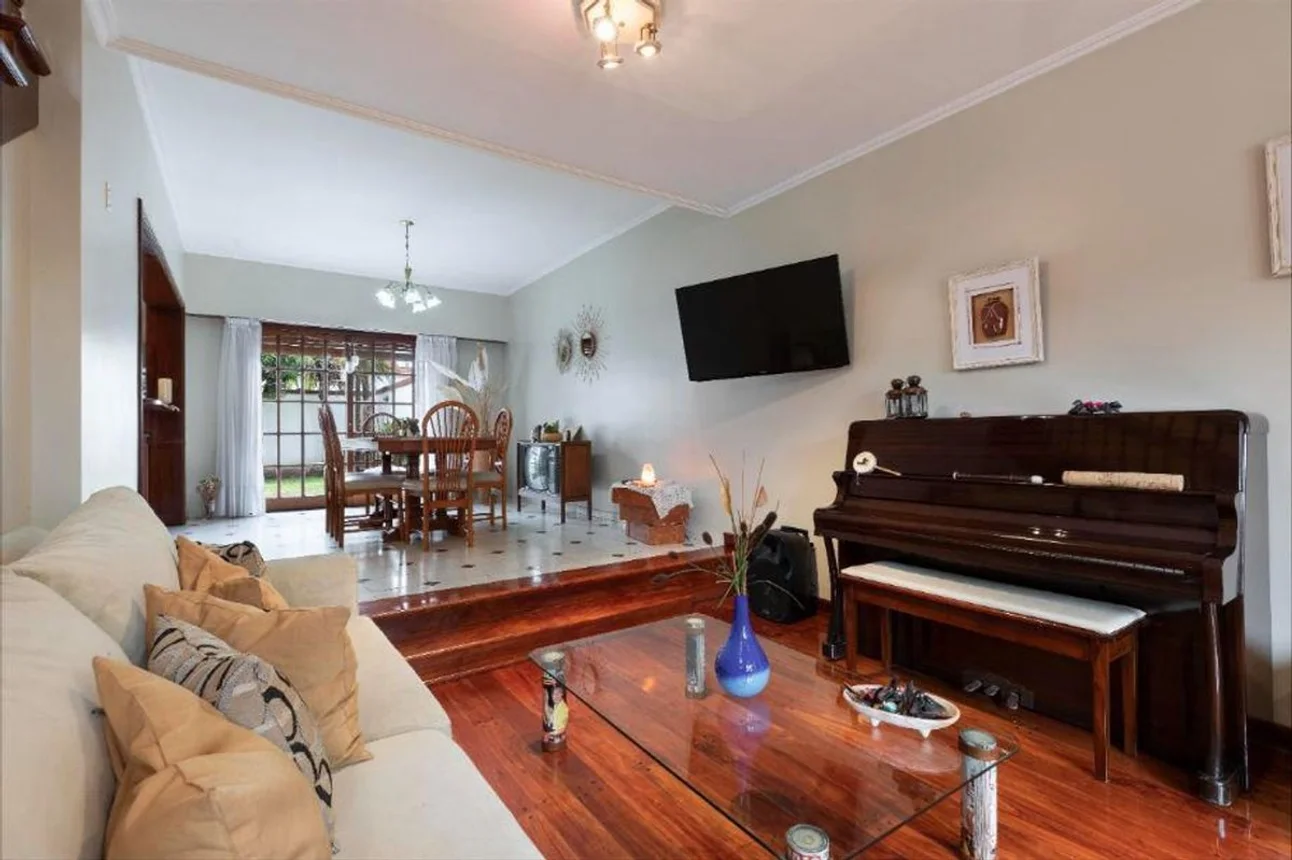 Venta casa quilmes oeste 3 plantas 5 ambientes, foto 5