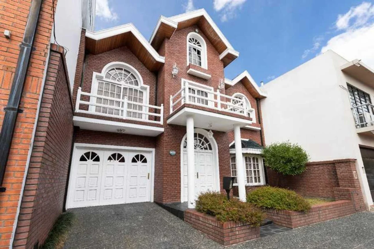 Venta casa quilmes oeste 3 plantas 5 ambientes, foto 1