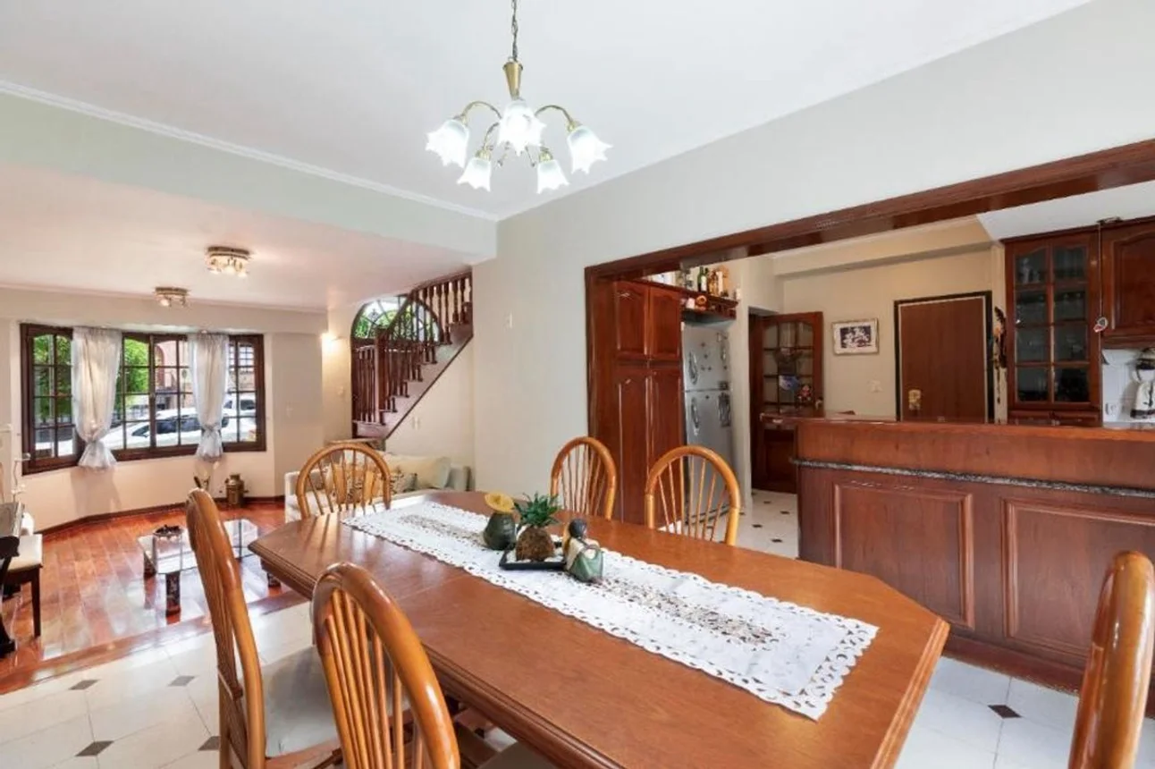 Venta casa quilmes oeste 3 plantas 5 ambientes, foto 3