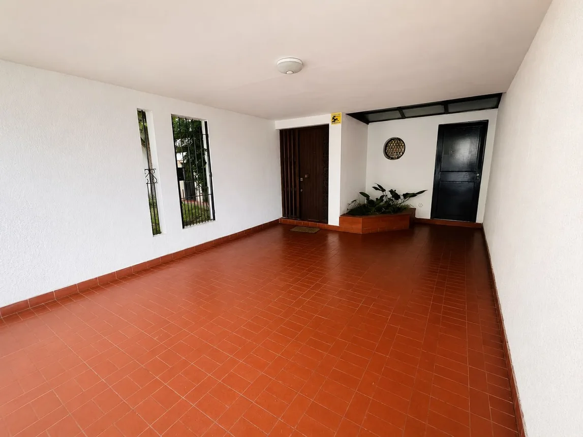 Casa en venta en Quilmes, foto 3