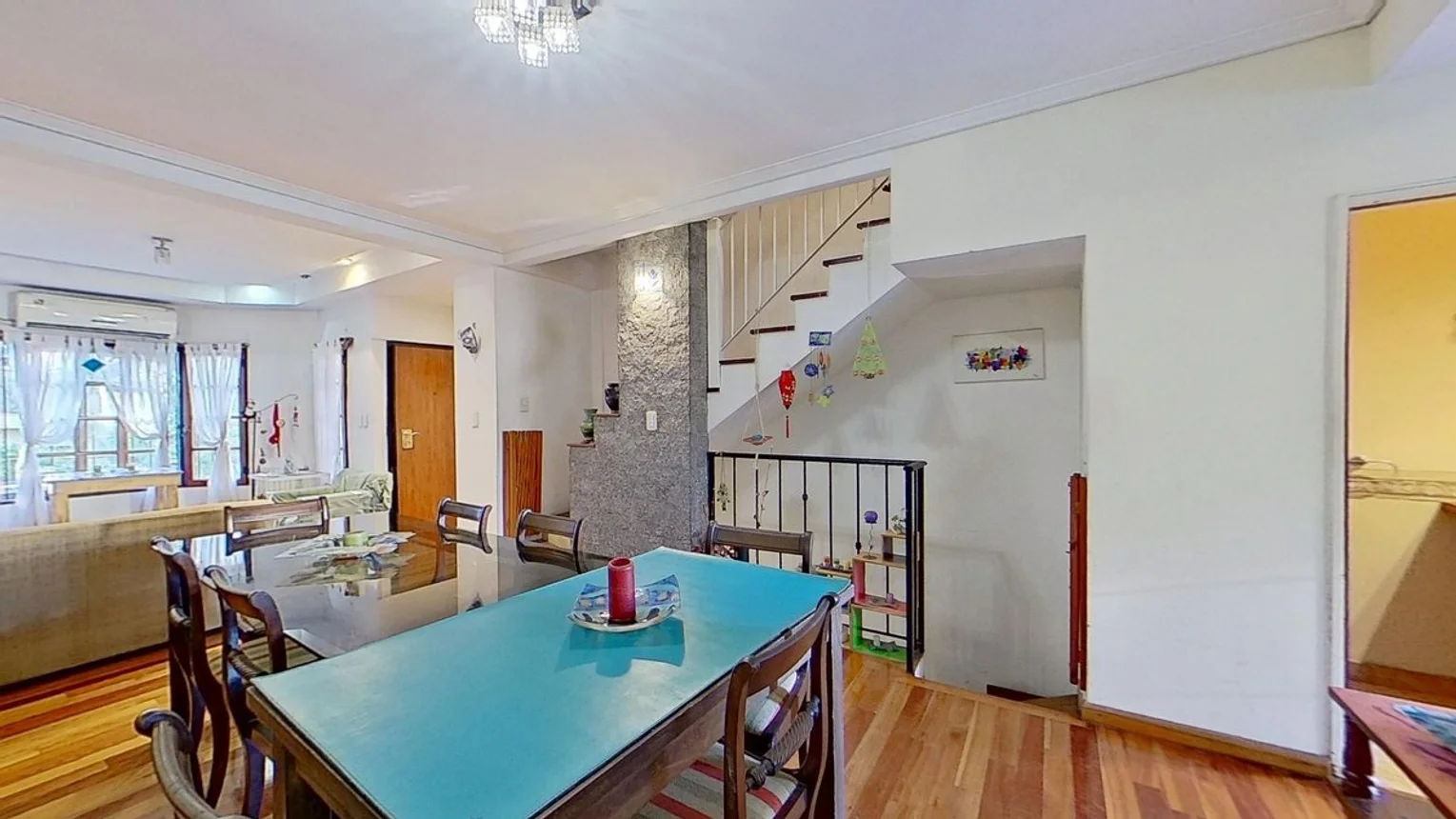 Casa dúplex de 5 ambientes en venta en Villa Pueyrredón, Cochrane 2300, foto 3