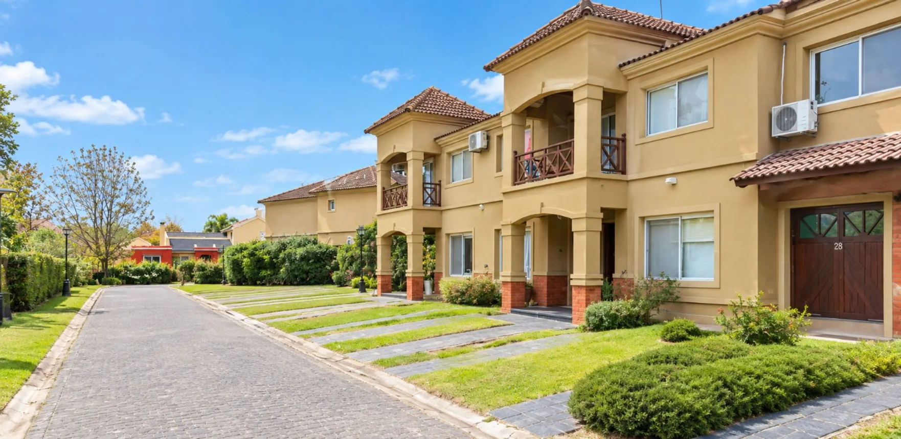 Casa tríplex en venta en Ituzaingó