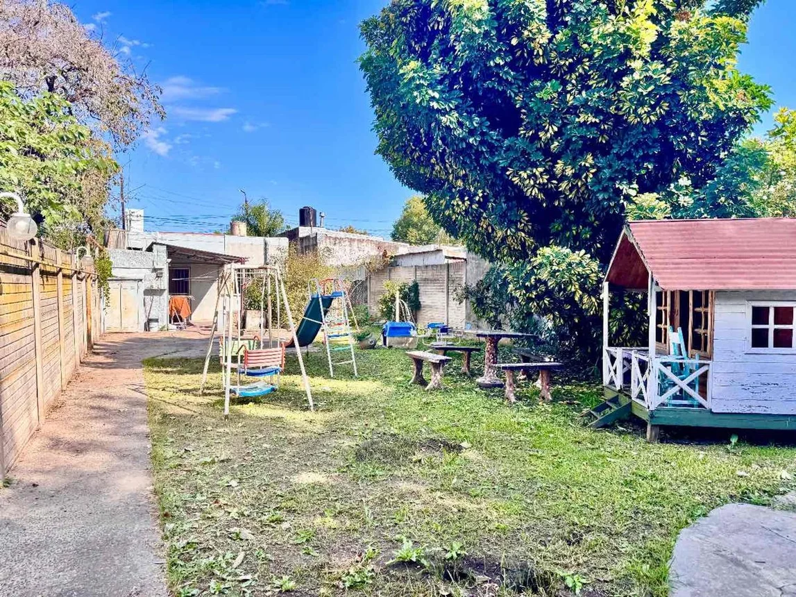 Casa en venta en Quilmes, foto 4